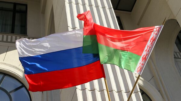 Zastave Rusije i Belorusije - Sputnik Srbija