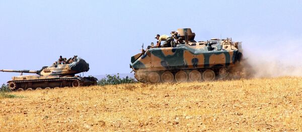 Турски тенкови на граници са Сиријом, 23. августа 2016 - Sputnik Србија