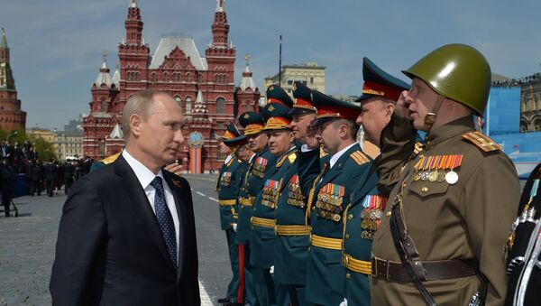 Председник Русије Владимир Путин са војним врхом  - Sputnik Србија