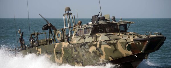 Војни брод америчке морнарице у Персијком заливу Војни брод америчке морнарице у Персијком заливу - Sputnik Србија