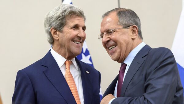 Američki državni sekretar Džon Keri i ministar spoljnih poslova Rusije Sergej Lavrov nakon sastanka u Ženevi. - Sputnik Srbija