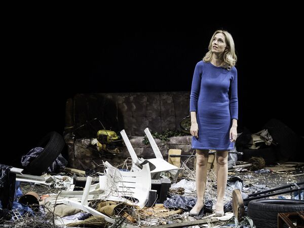 Сцена из представе: Саосећање. Историја о машинкама - Sputnik Србија