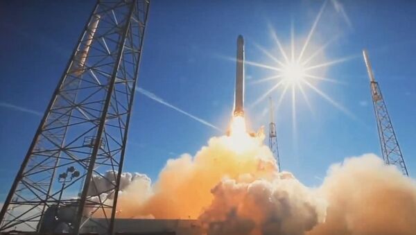 SpaceX Deploys 2 Communications Satellites in Orbit, Fails to Land Rocket - Sputnik Србија