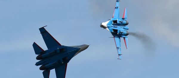 Су-27 и МиГ-29 на отварању Међународног војно-техничког форума (МВТФ) „Армија 2016“ - Sputnik Србија