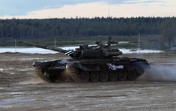 Tank T-72  na otvaranju Međunarodnog vojno-tehničkog foruma (MVTF) „Armija 2016“ - Sputnik Srbija