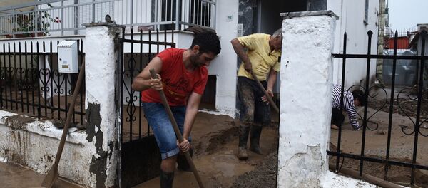 Становници поплављених подручја у Грчкој Становници поплављених подручја у Грчкој - Sputnik Србија