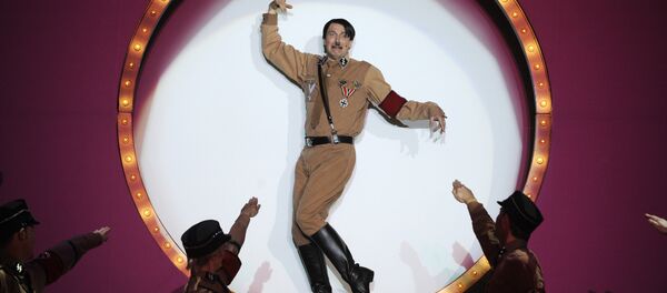 Učenik u kostimu Hitlera Učenik u kostimu Hitlera - Sputnik Srbija