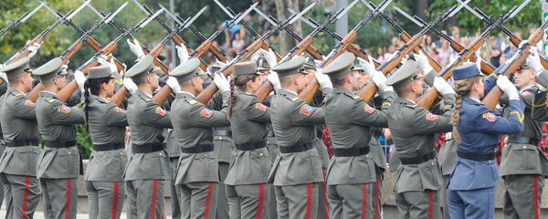 Промоцији младих официра Војске Србије у Београду. - Sputnik Србија