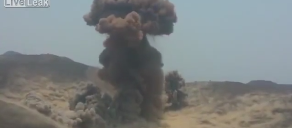 Саудијци бомбардују Хуте у Пустињи у Јемену. Саудијци бомбардују Хуте у Пустињи у Јемену. - Sputnik Србија