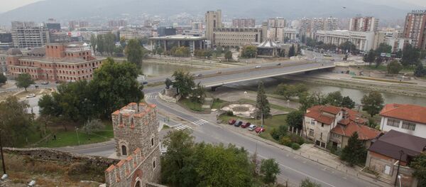 Pogled na reku Vardar u Skoplju Pogled na reku Vardar u Skoplju - Sputnik Srbija