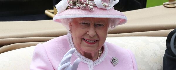 Британска краљица Елизабета долази на трке у Аскоту - Sputnik Србија