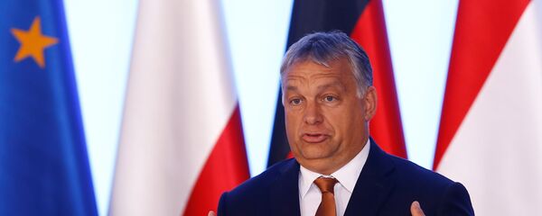 Viktor Orban u Varšavi. - Sputnik Srbija