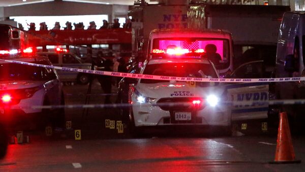 Америчка полиција на месту злочина на Менхетну у Њујорку. - Sputnik Србија