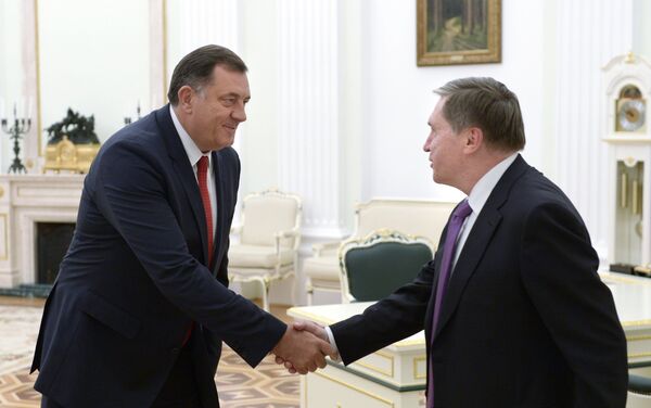 Predsednik Republike Srpske Milorad Dodik i pomoćnik predsednika Rusije Jurij Ušakov u Kremlju - Sputnik Srbija