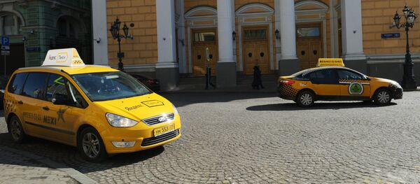 Аутомобили такси службе Јандекс-такси у Москви - Sputnik Србија