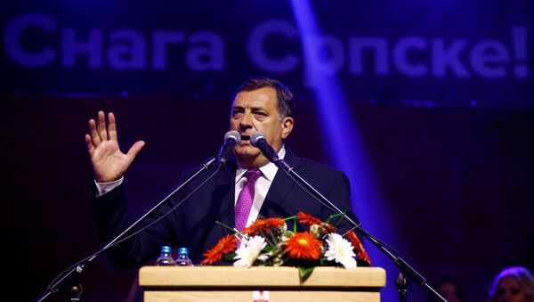 Predsednik Republike Srpske Milorad Dodik na slavlju posle referendima u RS - Sputnik Srbija