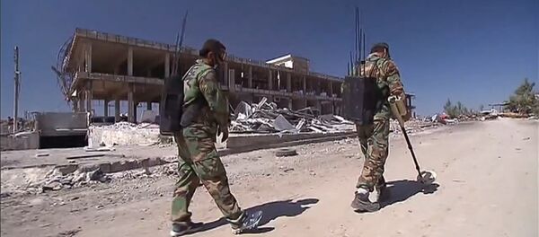 Sirijski demineri traže i uklanjaju eksplozivne naprave u Alepu - Sputnik Srbija