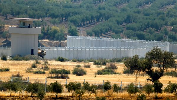 Зид на граници између Турске и Сирије у турској провиницији Килис - Sputnik Србија