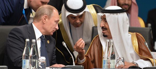 Predsednik Rusije Vladimir Putin i prestolonaslednik i ministar odbrane Saudijske Arabije Salman bin Abdulaziz el Saud - Sputnik Srbija