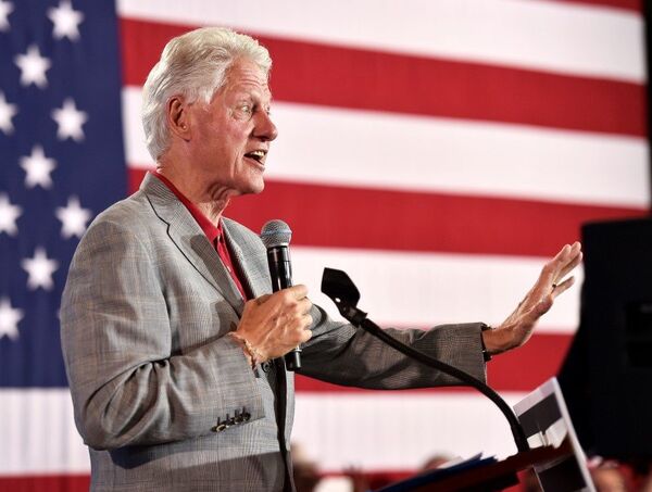 Пијем много, спавам мало — како политичари остају у форми Пијем много, спавам мало — како политичари остају у форми - Sputnik Србија