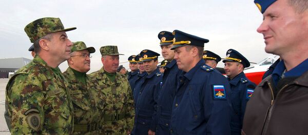 Заменик начелника Генералштаба генерал-потпуковник Јовица Драганић обишао учеснике српско-руске војне вежбе „ БАРС 2016“ - Sputnik Србија