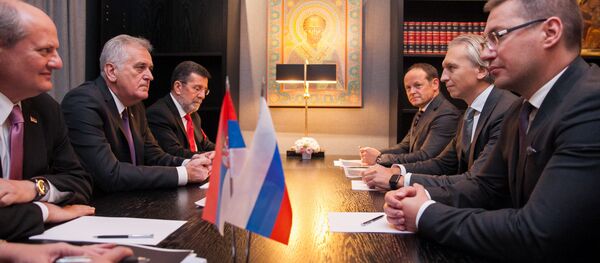 Sastanak predsednika Srbije Tomislava Nikolića i generalnog direktora Gaspromnjefta Aleksandra Djukova - Sputnik Srbija