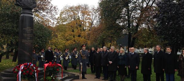 Полагање венаца на гроб генерала Милорадовића - Sputnik Србија