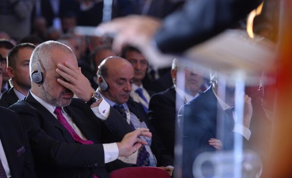 Председник Владе Републике Албаније Еди Рама на Пословном форуму Србија-Албанија у Нишу Председник Владе Републике Албаније Еди Рама на Пословном форуму Србија-Албанија у Нишу - Sputnik Србија