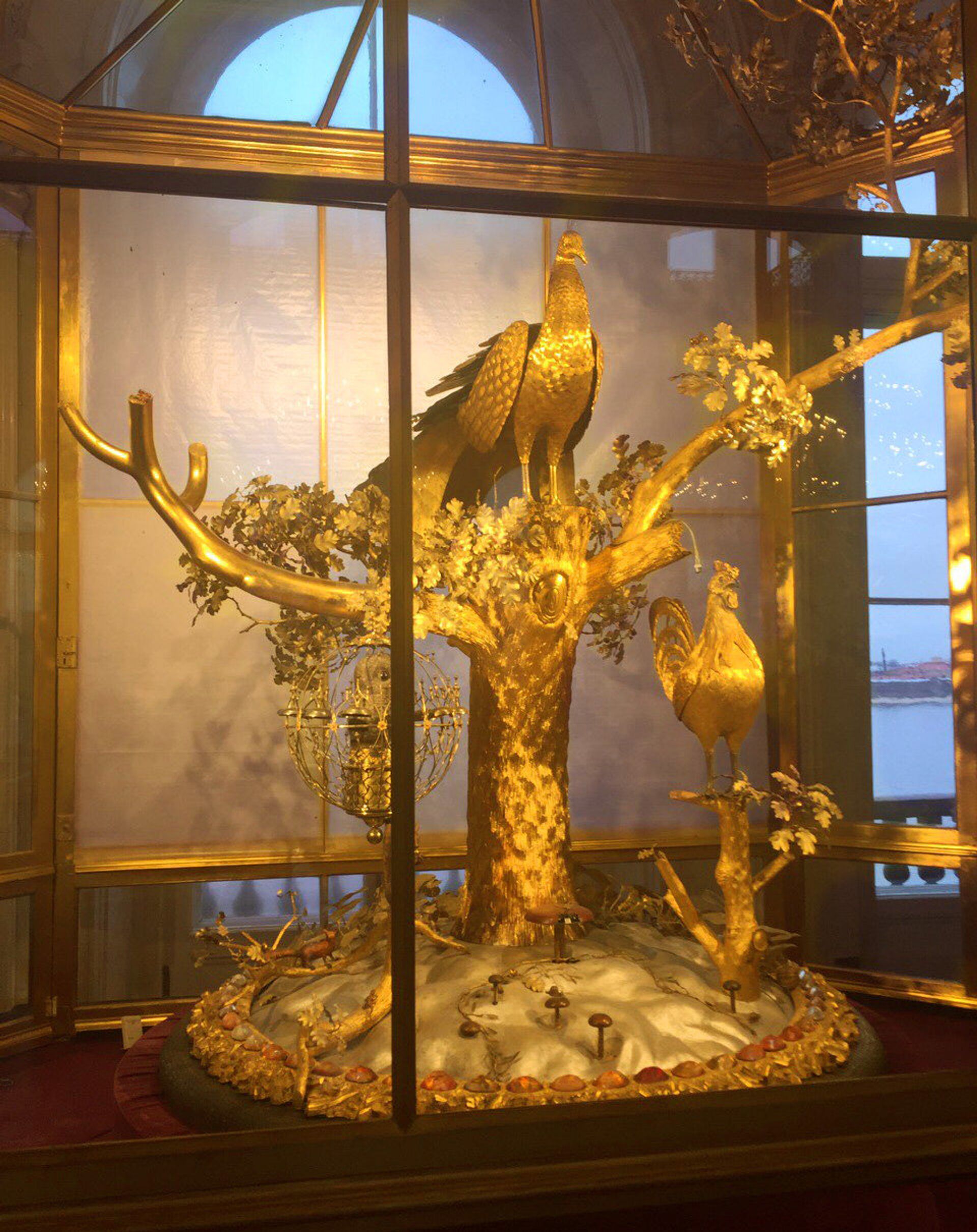 Sat Zlatni paun u muzeju Ermitaž - Sputnik Srbija, 1920, 08.12.2022