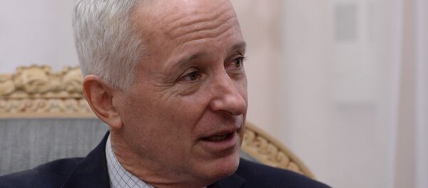 Председник Ист-вест института Камерон Мантер. - Sputnik Србија