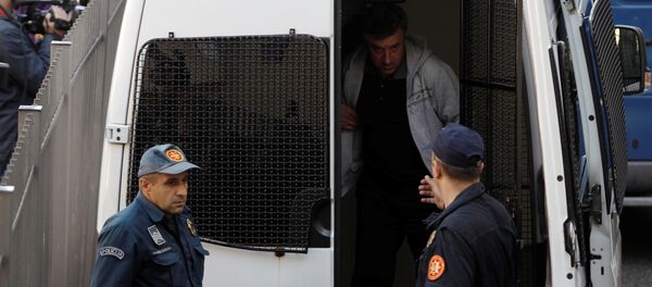 Crnogorska policija - hapšenje tokom izbornog dana - Sputnik Srbija