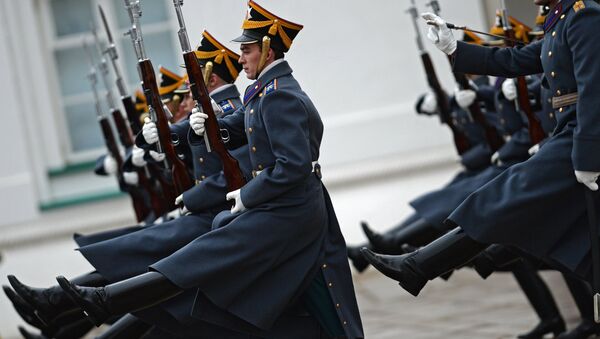 Церемонија промене страже испред Кремља - Sputnik Србија