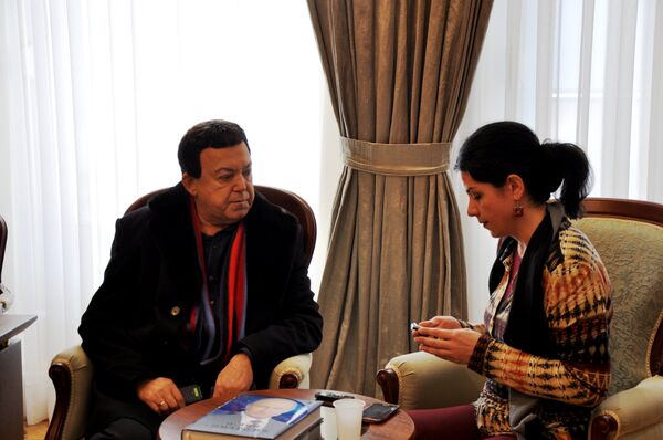 Руски певач Јосиф Кобзон у разговору с новинарком Спутњика - Sputnik Србија