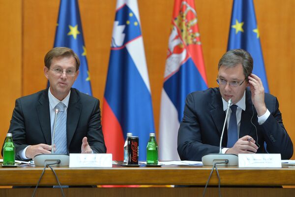 Премијер Словеније Миро Церар и премијер Србије Александар Вучић Премијер Словеније Миро Церар и премијер Србије Александар Вучић - Sputnik Србија