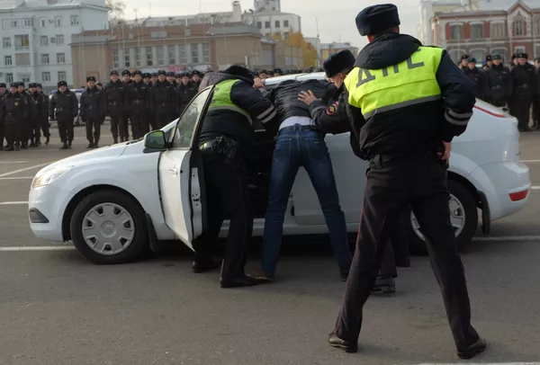 Илустрација хапшења-руска полицијa Илустрација хапшења-руска полицијa - Sputnik Србија