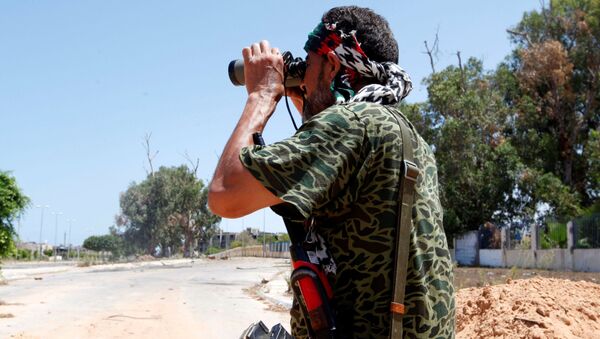 Libijski vojnik na ulicama grada Sirta, Libija - Sputnik Srbija