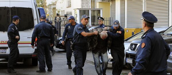 Hapšenje u Crnoj Gori za vreme izbora - Sputnik Srbija