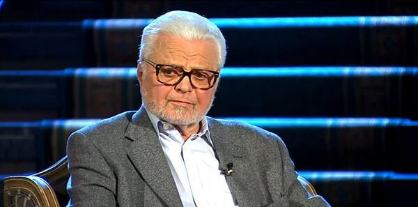 Akademik Ljubomir Simović Akademik Ljubomir Simović - Sputnik Srbija