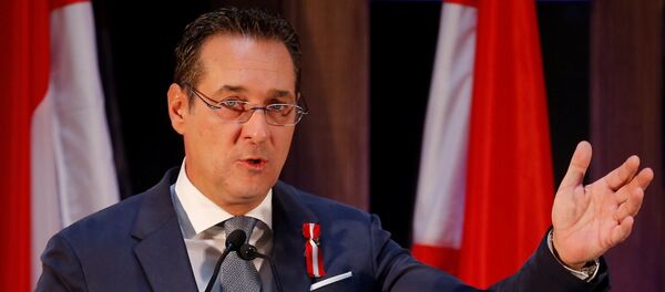 Хајнц-Кристијан Штрахе Хајнц-Кристијан Штрахе - Sputnik Србија