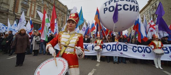 Шетња и митинг Ми смо јединствени у част Дана народног јединства Шетња и митинг Ми смо јединствени у част Дана народног јединства - Sputnik Србија
