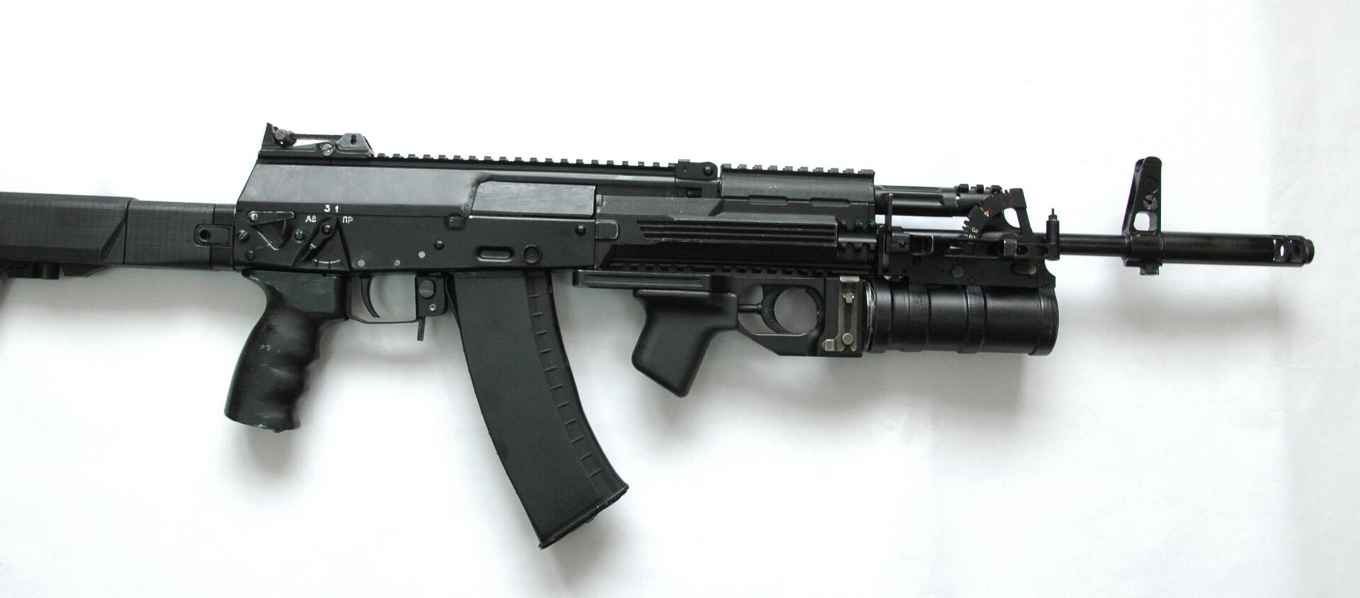 Novi model puške kalašnjikov AK-12 iz 2012. godine - Sputnik Srbija, 1920, 23.12.2020