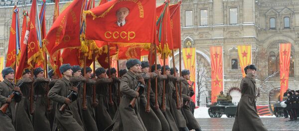 Marš povodom 75 godišnjice vojne porade 1941. godine na Crvenom trgu - Sputnik Srbija