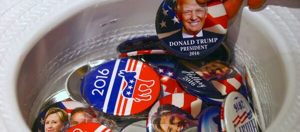 Доналд Трамп и Хилари Клинтон Доналд Трамп и Хилари Клинтон - Sputnik Србија