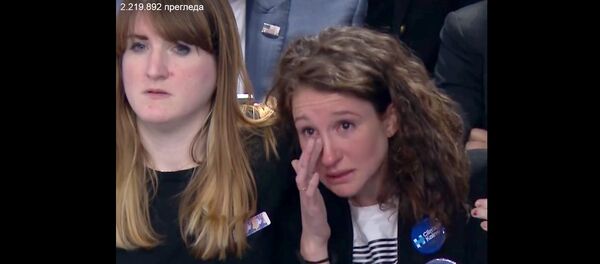 Уплакани гласачи Хилари Клинтон - Sputnik Србија