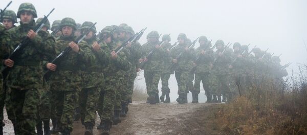 Војска Србије током заједничких тактичких вежбе Словенско братство 2016 на полигону Пасуљанске ливаде Војска Србије током заједничких тактичких вежбе Словенско братство 2016 на полигону Пасуљанске ливаде - Sputnik Србија