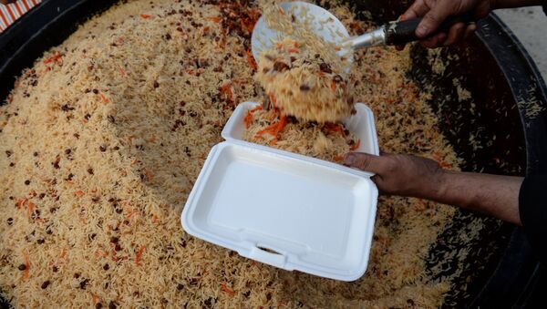 Jelo od pirinča za ramazan u Avganistanu. - Sputnik Srbija