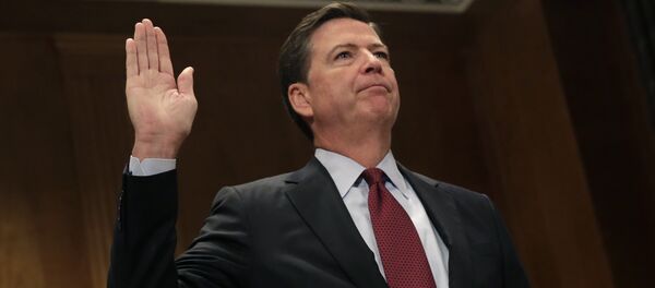 Џејмс Коми - Sputnik Србија