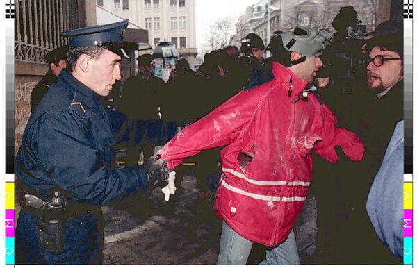 Studentki protesti 1996-1997. godine u Beogradu. Studentki protesti 1996-1997. godine u Beogradu. - Sputnik Srbija