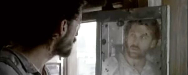 Патрик Демпси у улози Расколњикова у телевизијској адаптацији романа Злочин и казна Фјодора Достојевског из 1998. године Патрик Демпси у улози Расколњикова у телевизијској адаптацији романа Злочин и казна Фјодора Достојевског из 1998. године - Sputnik Србија