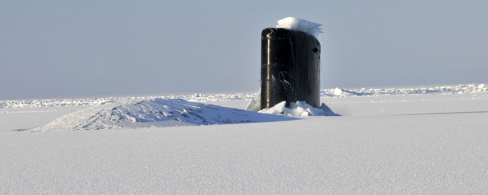 Američka podmornica Anapolis probija se kroz arktički led - Sputnik Srbija, 1920, 24.12.2023
